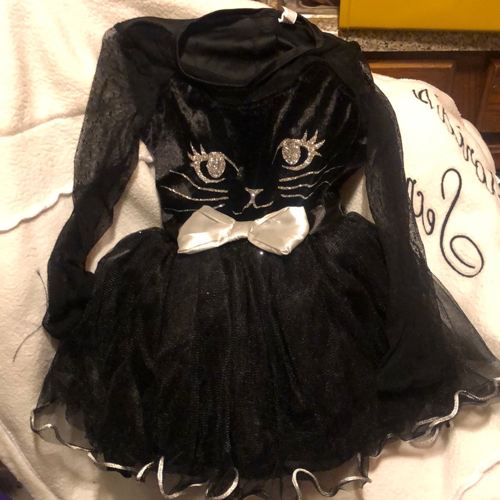 Costume Kitten